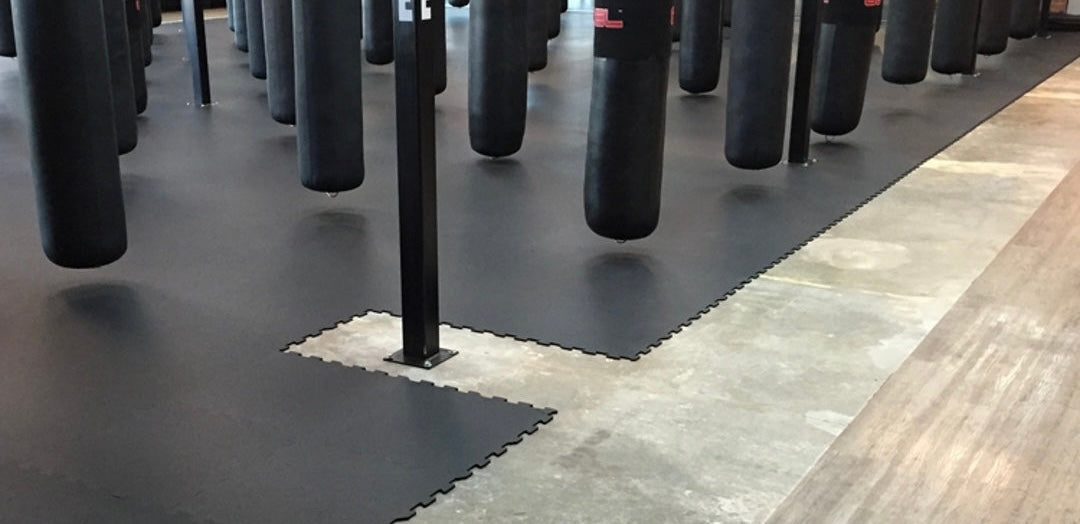 Gym Mat/ Fitness mat Ameoba Top - 1m x 1m thickness 17mm  4-side Interlocikng mat